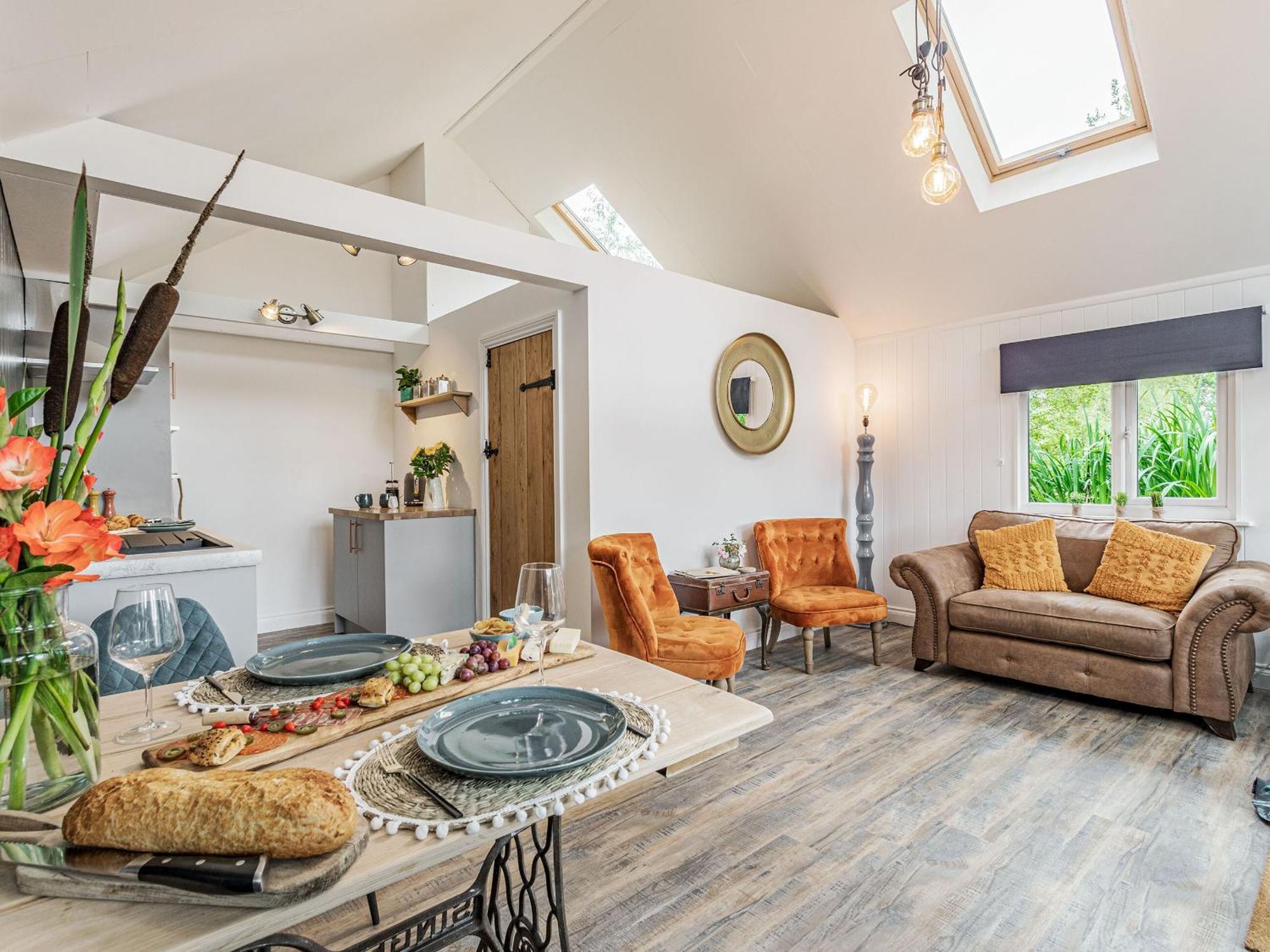 Ramblers Retreat Villa Tansley Bagian luar foto